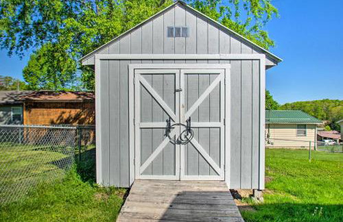 Dog-Friendly Fayetteville Home with Hot Tub! - Foto 22