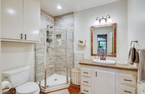 Mississippi Retreat with Hot Tub, Deck and Lake Views! - Foto 13