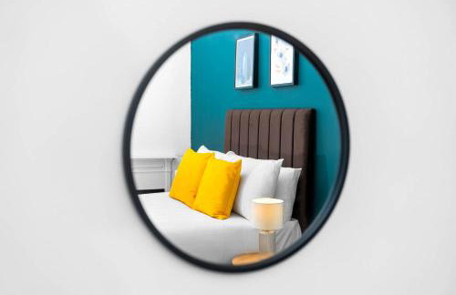 3 Bedroom House - Garden - Parking - Interior Designed - Netflix - Wifi - 52H - Foto 6