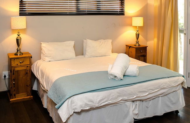 Village Lodge Paarl - Photo 8