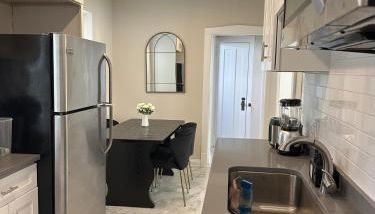 Chicago 1BR, Stylish Stay with Workspace - Foto 4