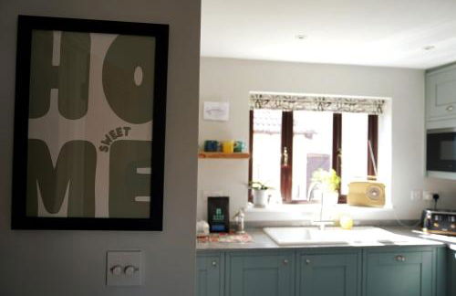 Atworth Haven: 4-Bed Home with Garden - Foto 29