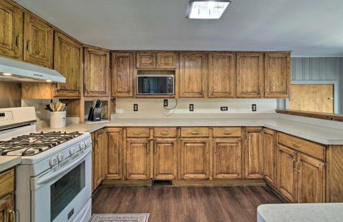 Walk to the Waterfront! Historic Sodus Point Home - Foto 9