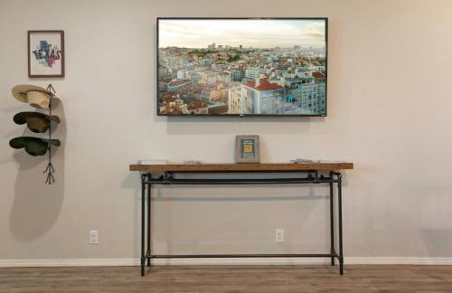 Game Barn, Cowboy Pool, 17ft Movie Screen - sleeps 10 - Foto 38