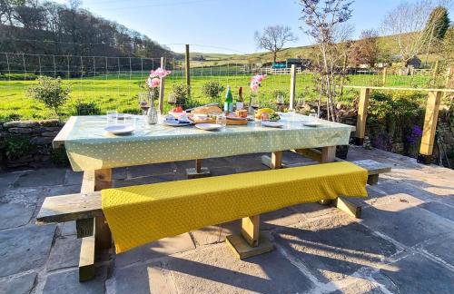 4 Bed in Little Hayfield oc-c31097 - Photo 1