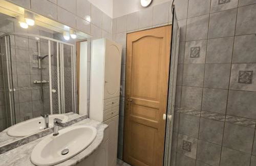 Chaleureuse Bergerie à Sarlat avec Wifi et Parking - FR-1-616-529 - Foto 14