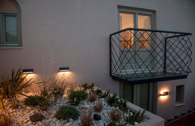 Santorini Soul Villas - Photo 35