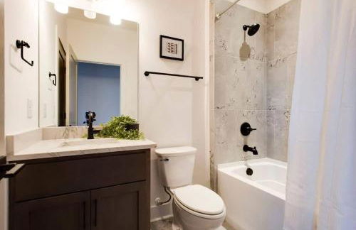 West End Escape - New Build with Rooftop Views - Foto 26