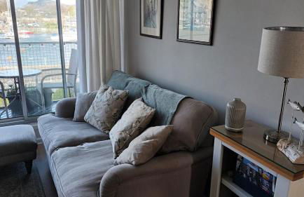 2 Bedroom Harbour Apartment - Photo 2