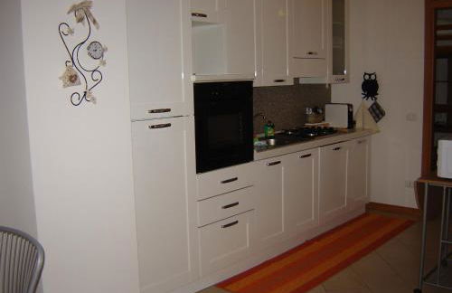 A 7 KM DA SALO' CASA DEL SOLE MANSARDA - Foto 16