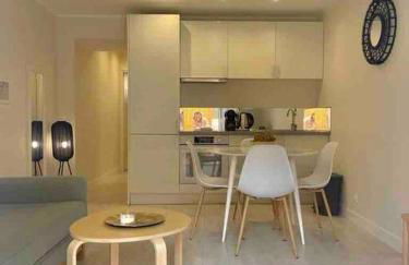 Le BASHKIR - SPACIEUX AVEC TERRASSE - WIFI - prés mer et aéroport - Tram et supermarchés - Foto 13