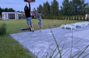 Słońce i Woda Domki Całoroczne, Podgrzewany Basen, Balia z jacuzzi, Klimatyzacja, Bezpłatny Parking - Foto 3