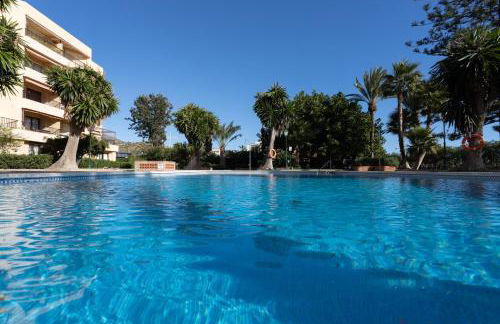 Apartamento en primera línea de playa con piscina - Photo 33