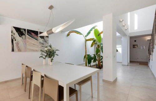 Villa Near Ibiza Town sleeps 10 - Foto 17