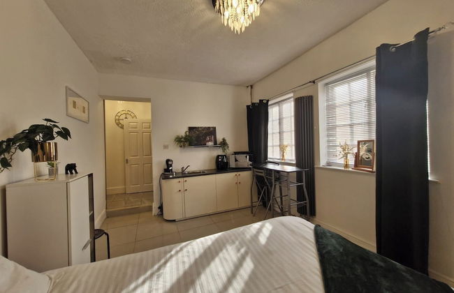 Beachside Retreat - Pets Ok - Free Parking - Photo 15