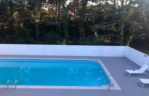 Cape Cod Home w/Ocean View, Roof Top, Pool & Hot Tub - Photo 32