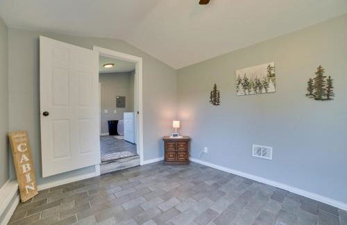 All-Season Getaway in Frederic Bring Your Pets! - Foto 21