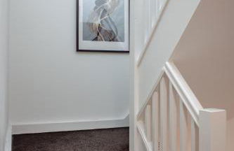 Spacious & Modern 8-Bed Home - Sleeps 13 - Parking - Foto 8