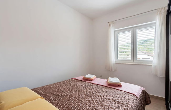 Simplistic Apartment in Neviđane near Sea Beach - Foto 5