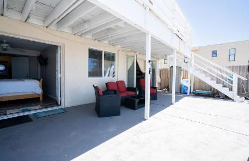 BEACHFRONT COTTAGE LOWER UNIT - Photo 7