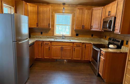 New home - walk to the lake! - Foto 5