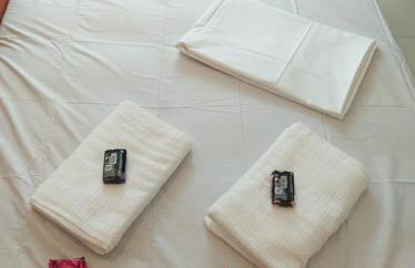 Casa Ipê - Beira lago- Lake View - Foto 20