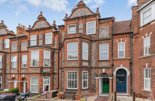 Sea View Penthouse - Walkable to Beach & Town - Foto 2