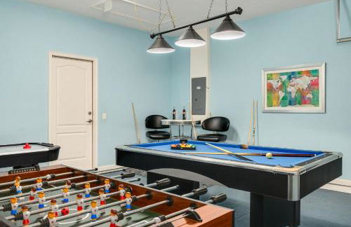 Heated Pool Lazy River Game Room 12 MI to Disney - Foto 2