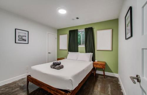 Rustic Modern Escape - 4BD-2BA with Pool & Patio - Foto 24