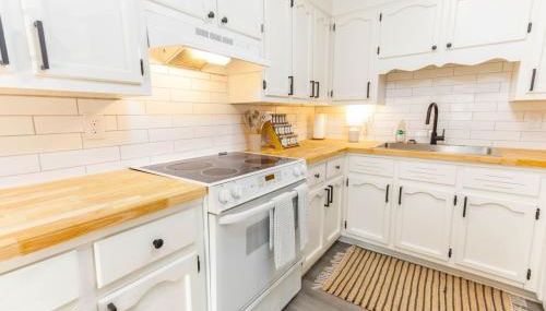 Comfy and Convenient Duplex - Foto 5, stove