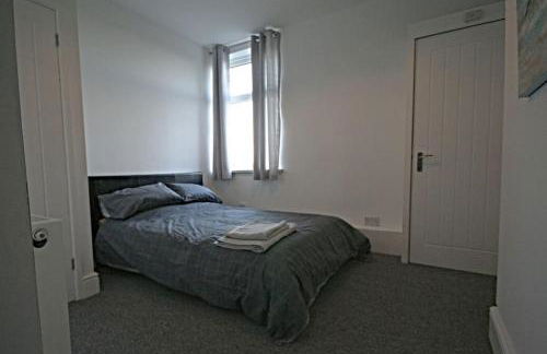 Charming 3-Bed House in Whitwell village - Photo 4