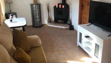 Large 1 bed apartment in the beautiful countryside - Foto 2