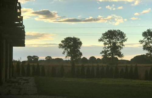 Charming Countryside Apartments - Photo 20