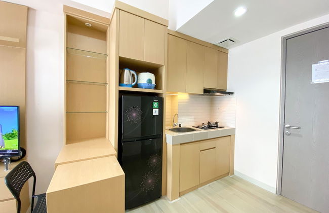 Comfort And Simply Design Studio At Vasanta Innopark Apartment - Foto 12