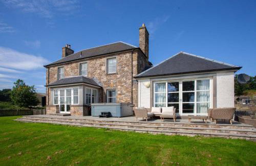 Stunning 4 Bedroom Farmhouse - Foto 1