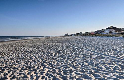 Couples Retreat with Balcony in Surfside Beach! - Foto 20