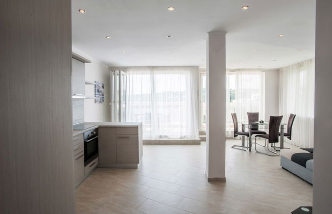 Black Sea Breeze - Photo 23