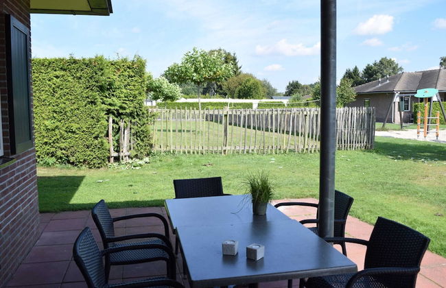 Detached Bungalow with Decorative Fireplace near Veluwe - Foto 11