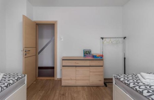 Amazing Home In Lic With Wifi - Foto 17