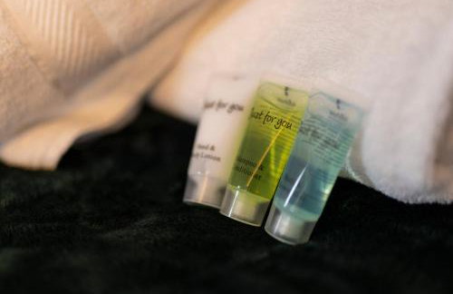 Affordable Serviced Apartment Perfect for Contractors in PE1 Short & Long Term Stays - Free WIFI - Free Parking - With Sofa Bed - Full Kitchen - Foto 31