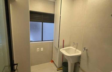 Guarujá - Tombo - Pé na Areia - Foto 11