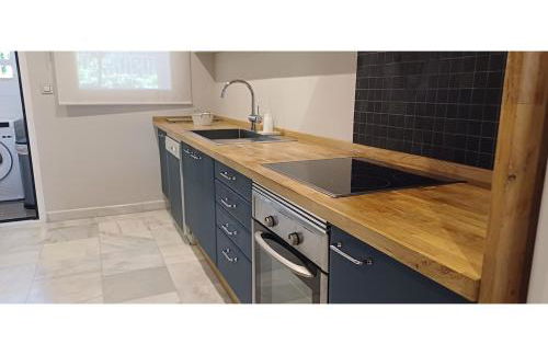 SunBeach Hacienda Apartment - Photo 36