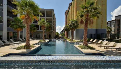 Attractive Cozy Studio Near Downtown Pool Gym - Foto 1