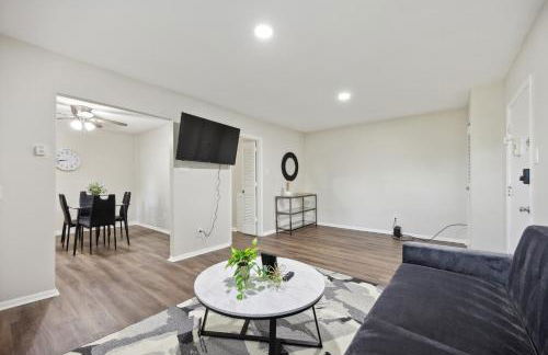 Pine Brook 502 I Pool Gym I Free Parking ! - Foto 7