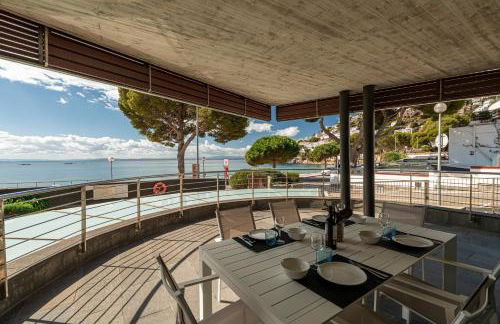 Apartamento con gran terraza delante del mar - Photo 8