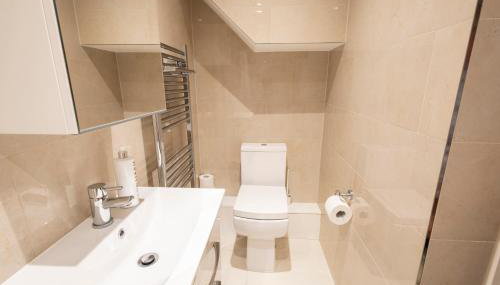 London VEGETARIAN Smoke & Pet Free En-suite with EV parking - Foto 5