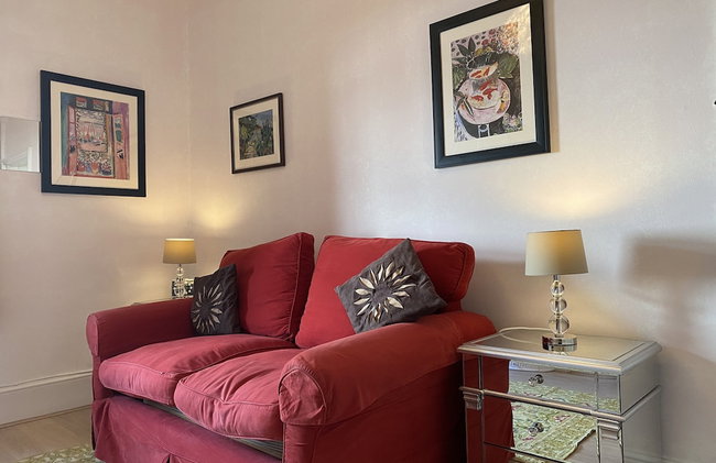 Deluxe Three Bed BnB in Henley-on-Thames near Station River & Town Centre - Foto 10