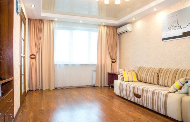 Apartment on Okeanskiy prospect 101 - Photo 2
