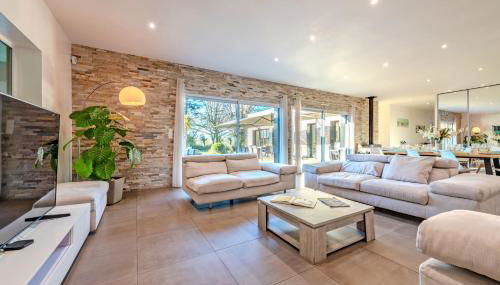 La Villa des Légendes - Spa & Swimming Pool - Foto 4