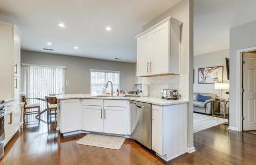 2 Mi to Suwanee Town Center Spacious Townhome - Foto 9